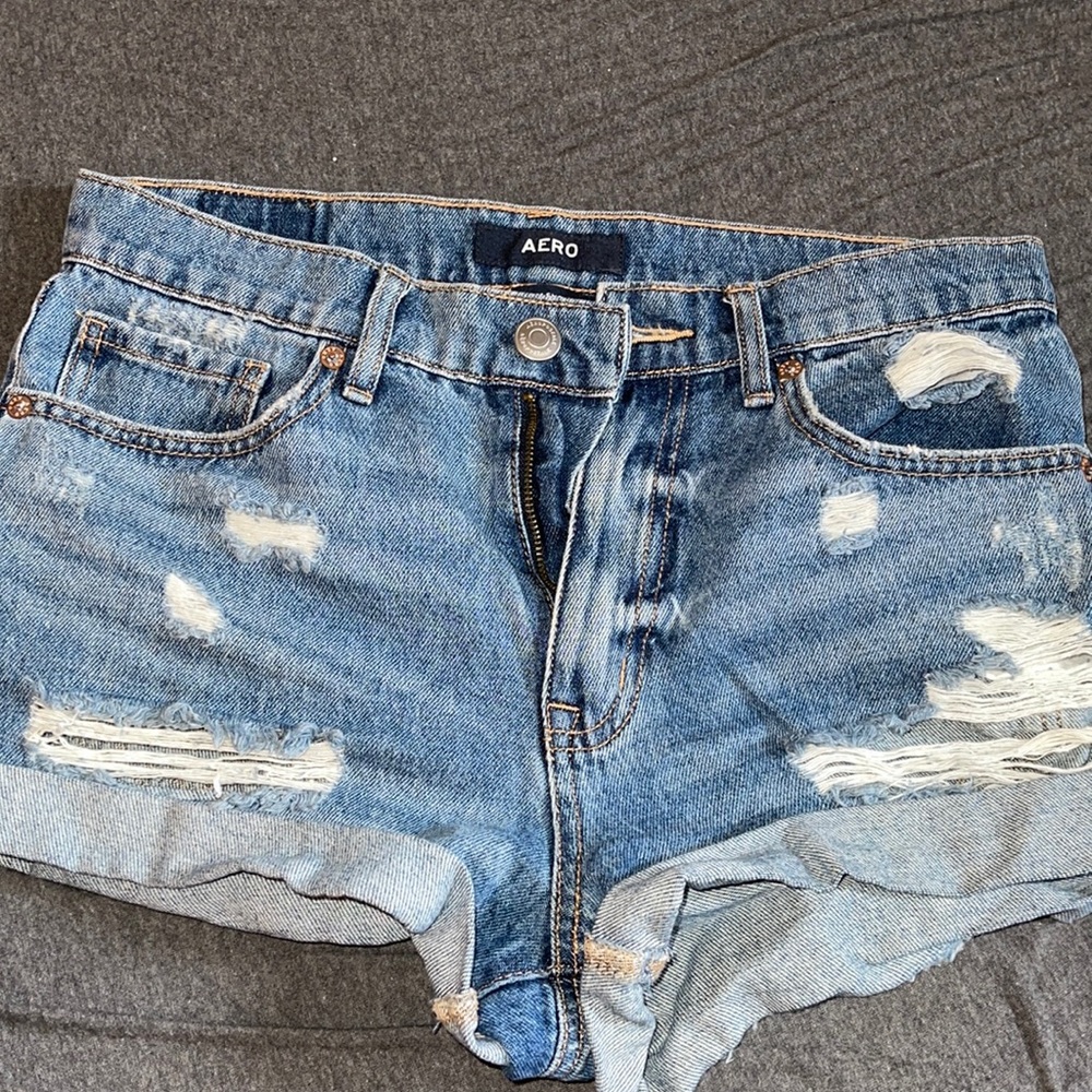 Aeropostale mom shorts  size 6